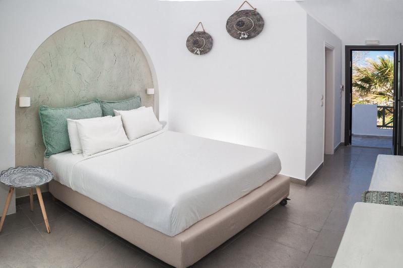 Amity Suites - Adults Only Фіра Екстер'єр фото