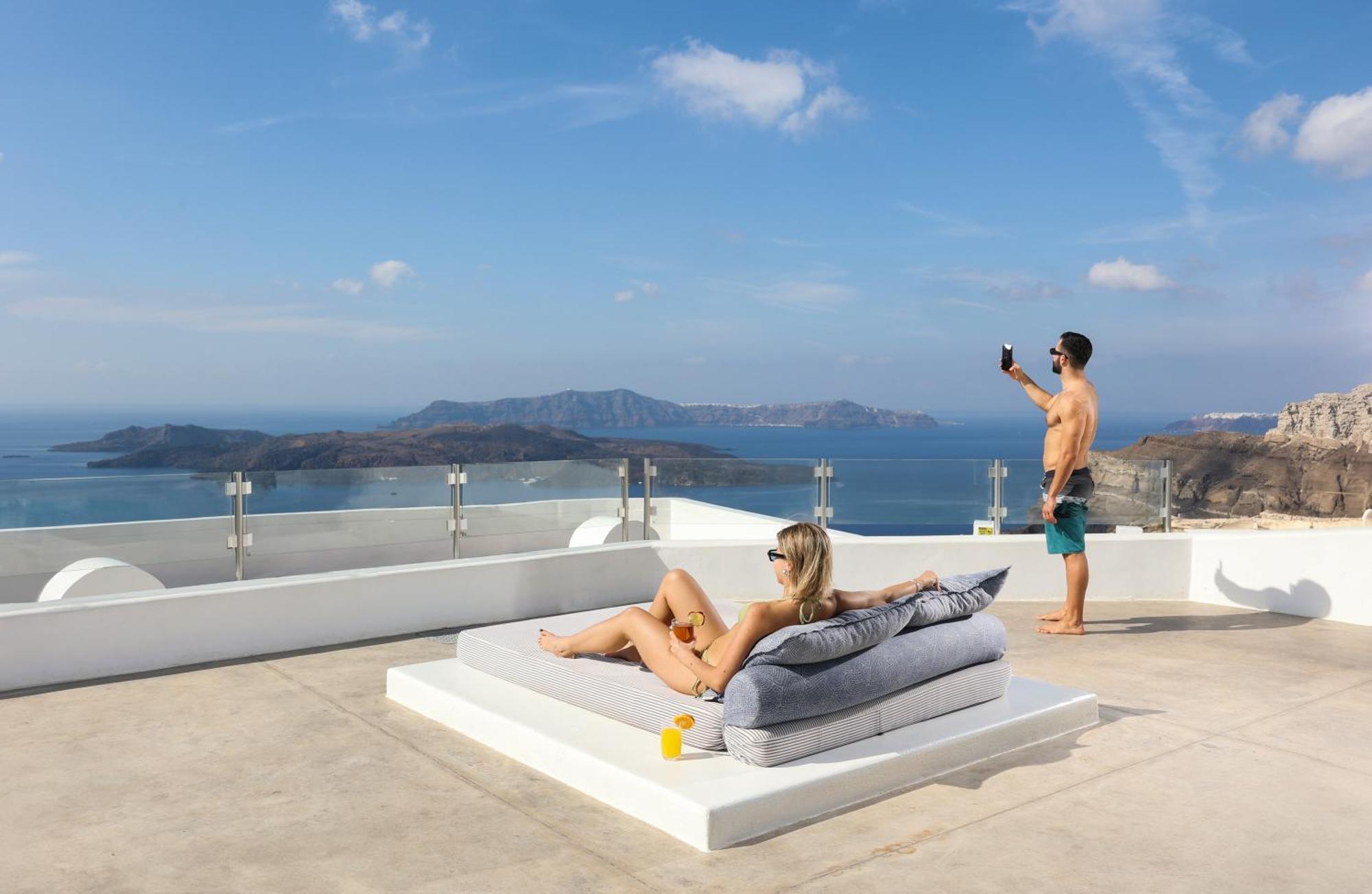 Amity Suites - Adults Only Фіра Екстер'єр фото