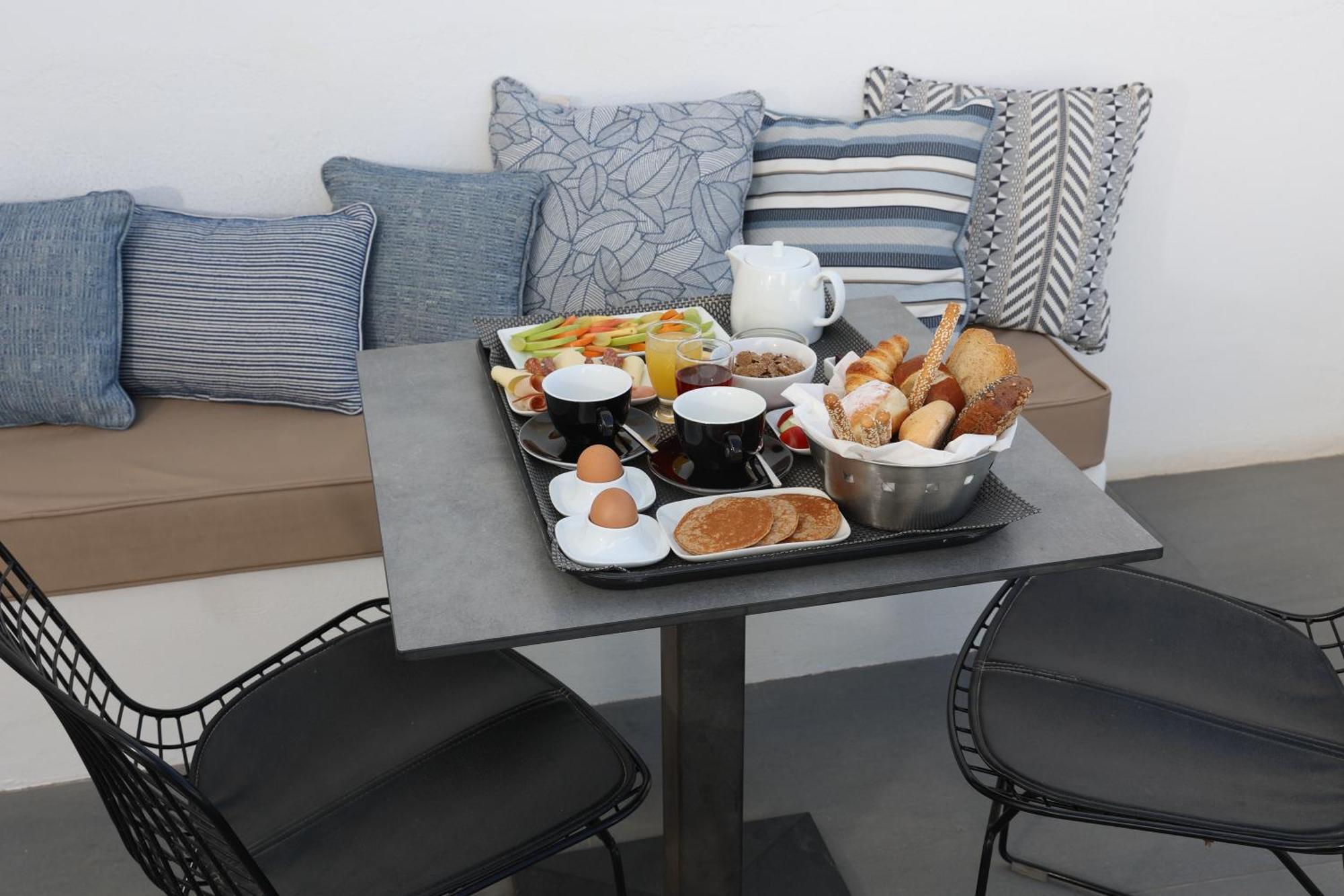Amity Suites - Adults Only Фіра Номер фото